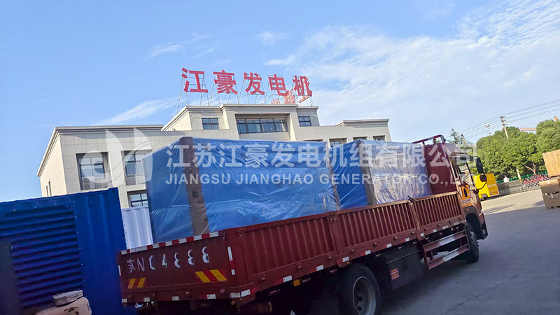 两台150kW康明斯动力柴油发电机组发货